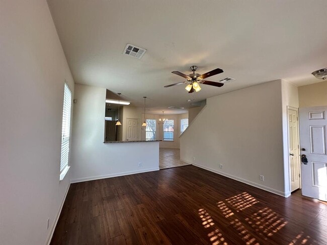 Building Photo - 918 Craters of the Moon Blvd