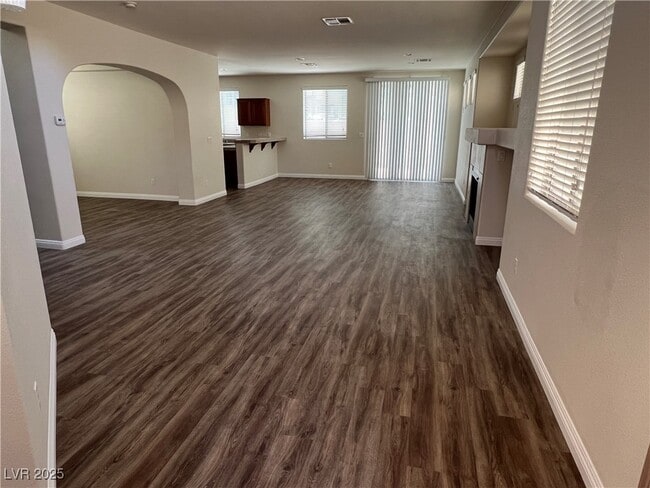 Building Photo - 1625 Yellow Tulip Pl