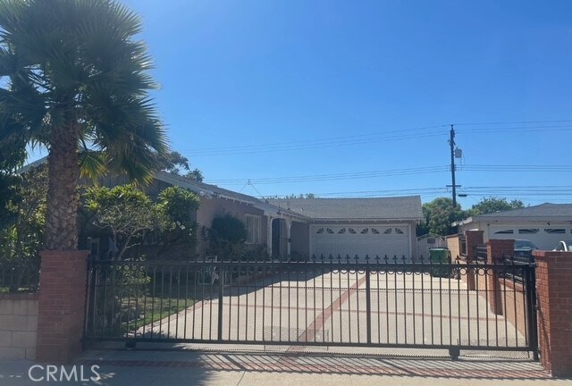 Foto del edificio - 14691 Ontario Dr