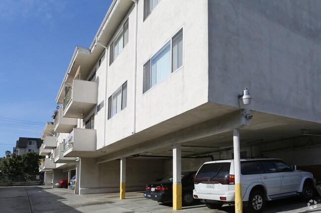 Estacionamiento - Valparaiso Apartments