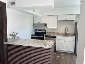 Building Photo - 4664 Matilda St