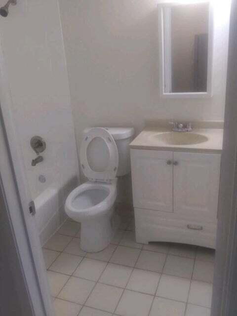 Foto del edificio - 7220 Fairway Dr