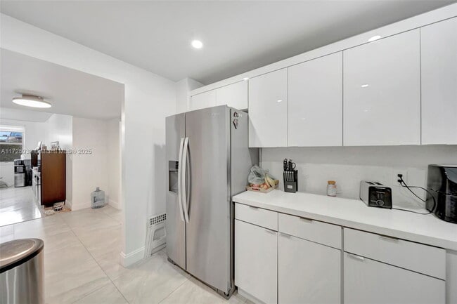 Photo - 1950 S Ocean Dr Apartment