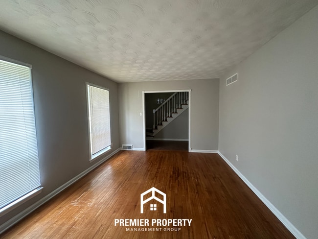 Photo - Beautiful 3BR/2BA Bartlett Area Home | All Hardwood Floors, Rustic Fireplace & Covered Patio