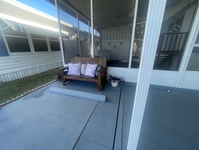 Foto del edificio - 6909 Marlin Ln