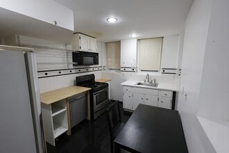 Building Photo - 235 Savin Hill Ave