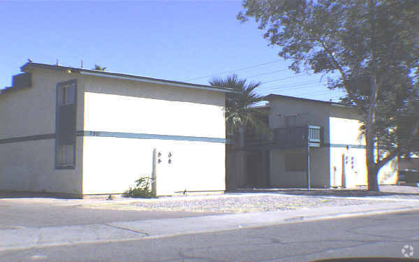 Foto del edificio - 1st Ave
