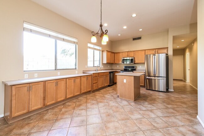 Foto del edificio - 1714 S Colonial Dr