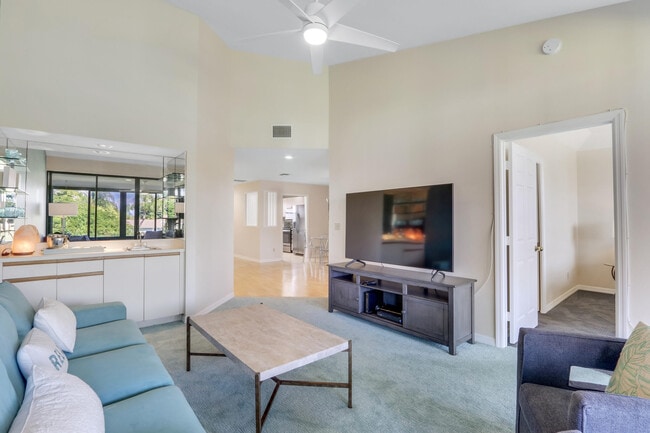 Building Photo - 6101 SE Landing Way
