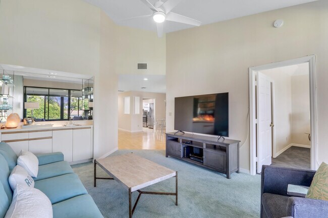 Foto del edificio - 6101 SE Landing Way