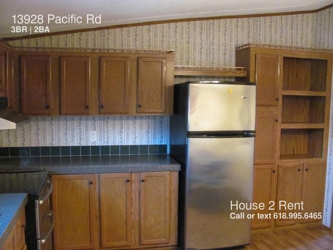 Building Photo - 13928 Pacific Ln