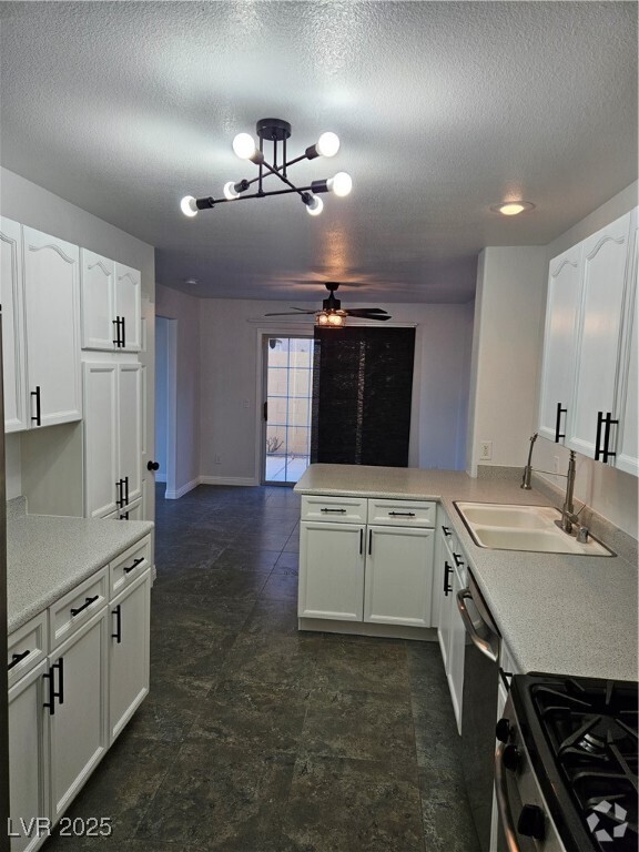 Building Photo - 9679 Idle Spurs Dr