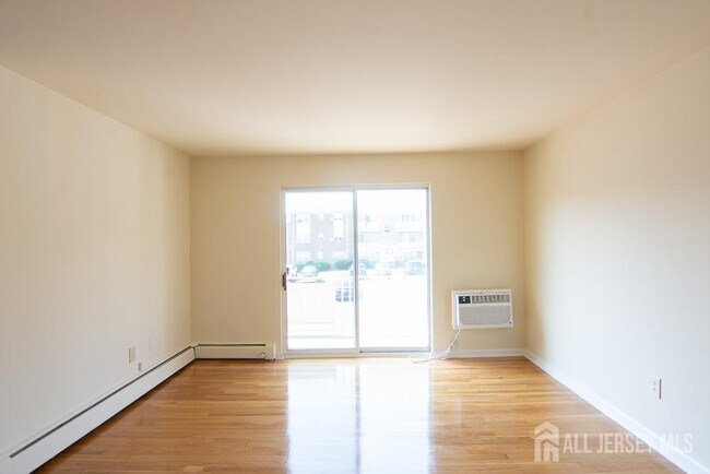 Foto del edificio - 9 Koster Blvd