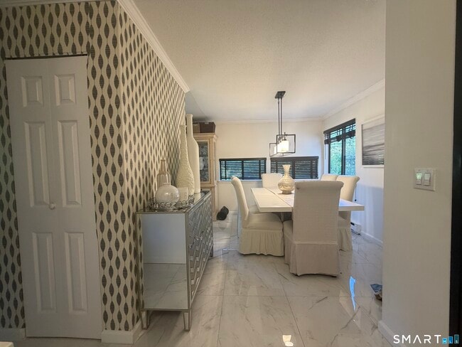 Foto del edificio - 3699 Broadbridge Ave