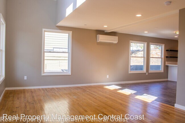 Foto del edificio - 3 br, 3 bath House - 2034 Swazey Street