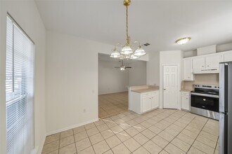 Building Photo - 5502 Finch St