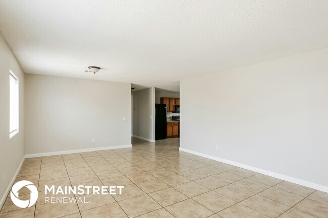 Foto del edificio - 2558 E Broadway Rd