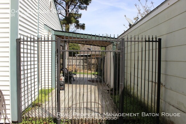 Building Photo - 6041 Cottage Row Dr