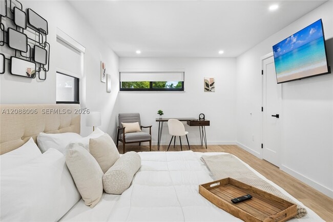 Building Photo - 3737 Frow Ave