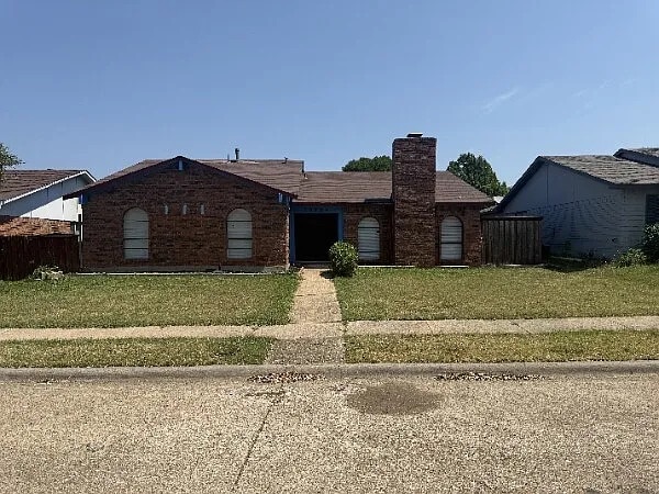 Building Photo - Room in House on Black Hickory Rd