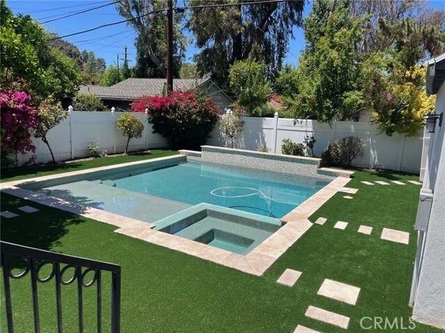 Building Photo - 21321 Velicata St