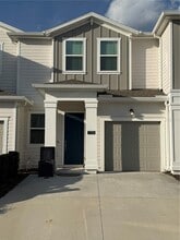 Building Photo - 7705 Stone Crk Trl