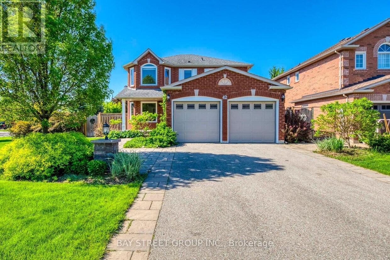 Photo principale - 42 Gooderham Dr