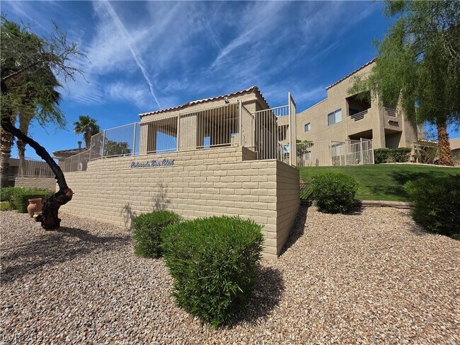 Foto del edificio - 2200 Highpointe Dr