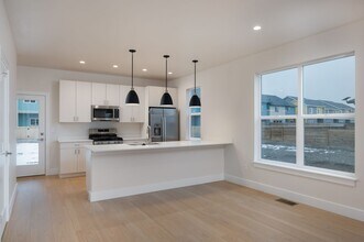 Building Photo - 513 Companion Wy