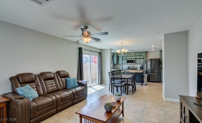 Building Photo - 7253 Early Pioneer Ave