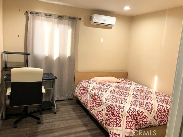 Foto del edificio - 1299 W 37th Dr