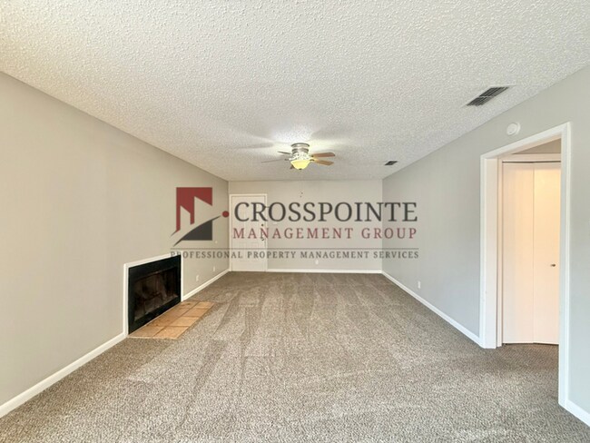 Building Photo - 2 bedroom 2 bath apartment in Tyler! Available Now!
