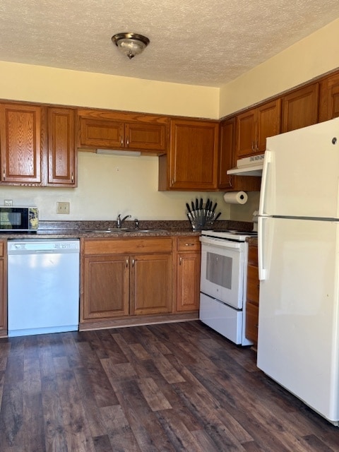 Building Photo - 2585-2587 Four Seasons Dr
