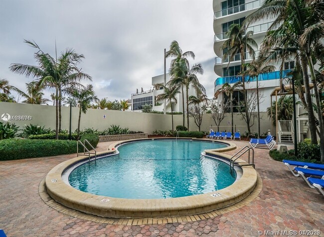 Building Photo - 4001 S Ocean Dr  PH8 Hollywood Fl 33019