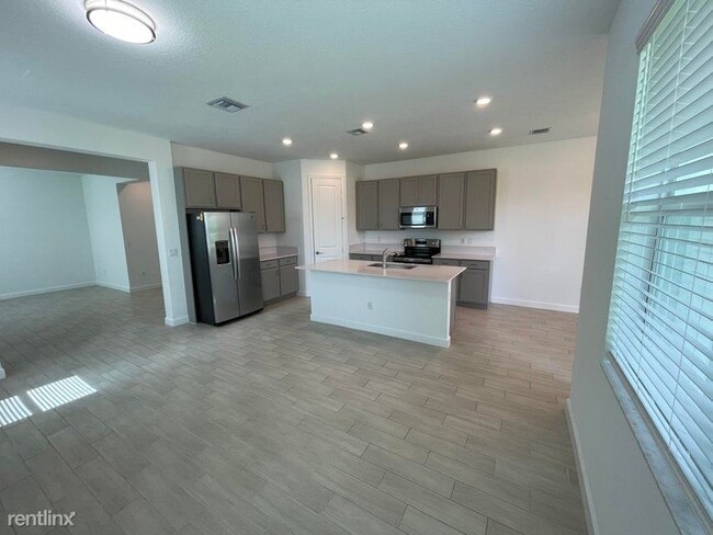 Building Photo - 3 br, 2.5 bath House - 4906 Navali Dr