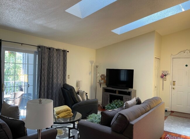 Foto del edificio - 1713 Breckenridge Dr