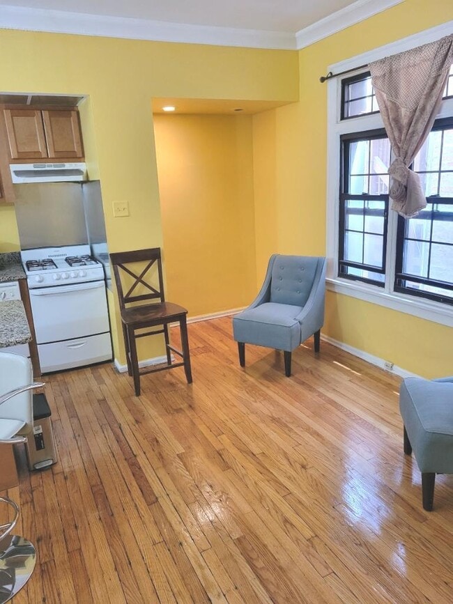 Foto del edificio - 1127 W Farwell Ave