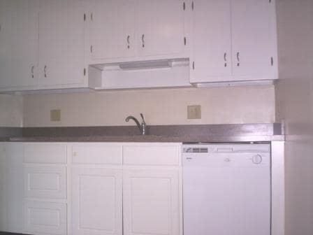 Building Photo - 127 Quincy St