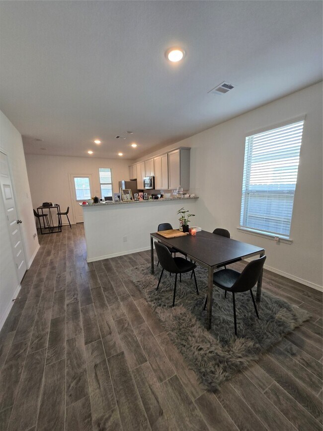 Foto del edificio - 22331 Auburn Cabin Ln