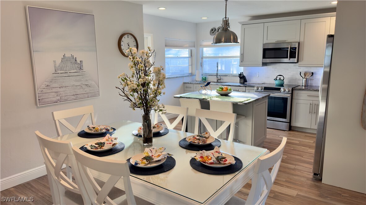 Foto principal - 588 105th Ave N