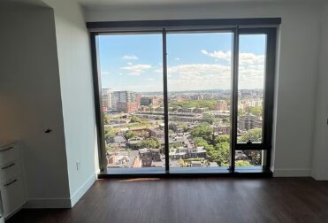 Las imágenes son muestras representativas de la unidad anunciada. Las unidades reales mostradas durante los recorridos pueden variar. - 17 Lattimore Ct