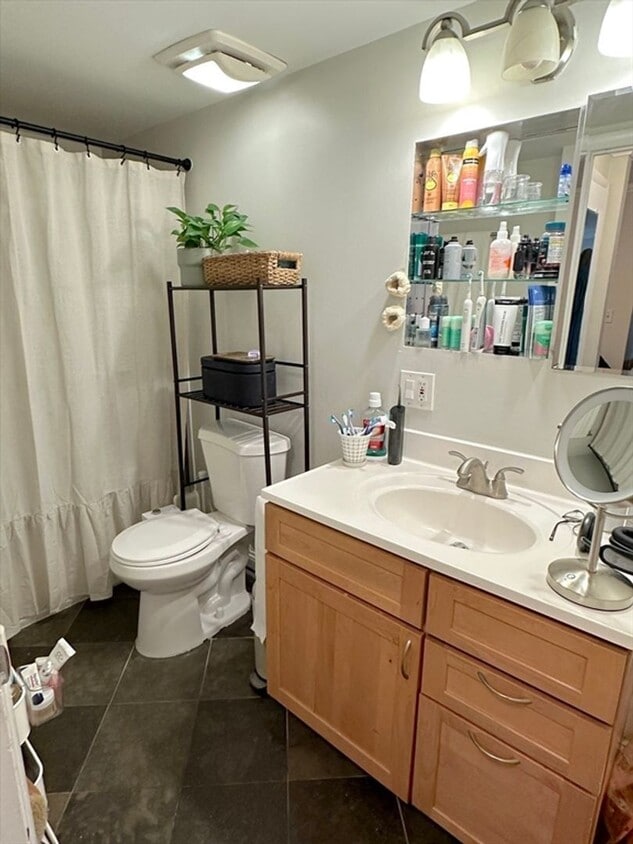 Building Photo - 121 Tremont St