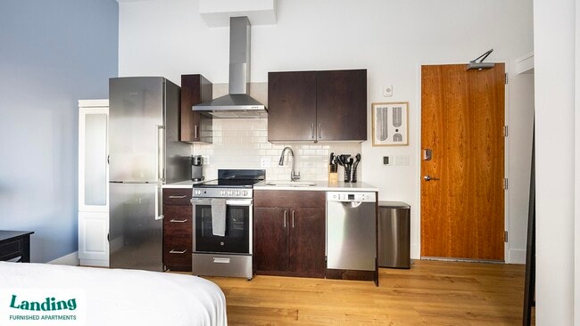 Building Photo - 135 Adams St