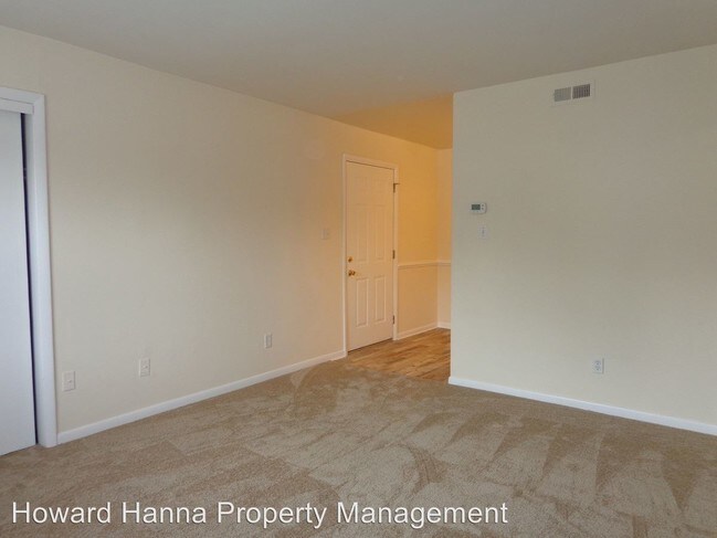 Building Photo - 1300 Hillside Ave