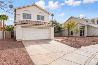 Building Photo - 628 Rolling Valley Way