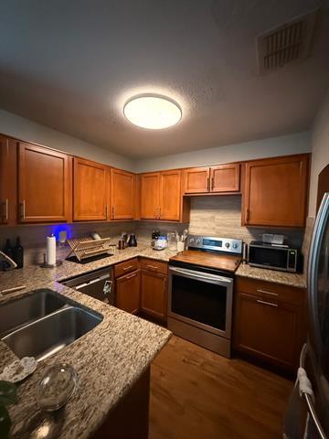 Foto del edificio - 5644 Giddyup Ln