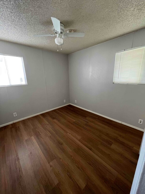 Foto del edificio - 3102 Willard Ave