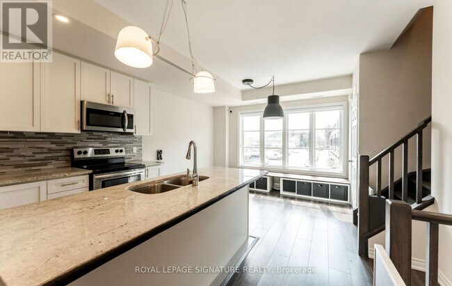 Photo du bâtiment - 405 Plains Rd E