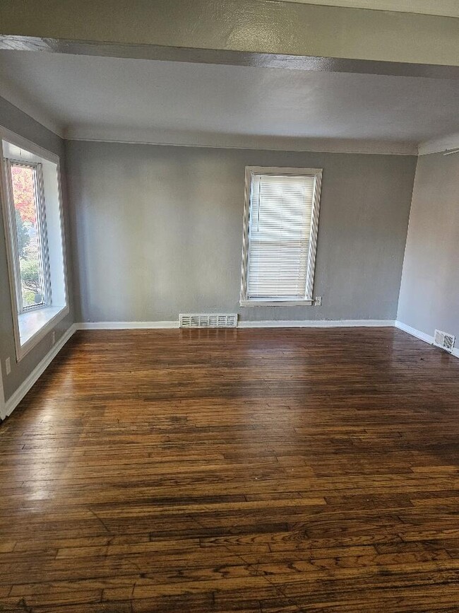 Building Photo - 12012 Ashton Ave