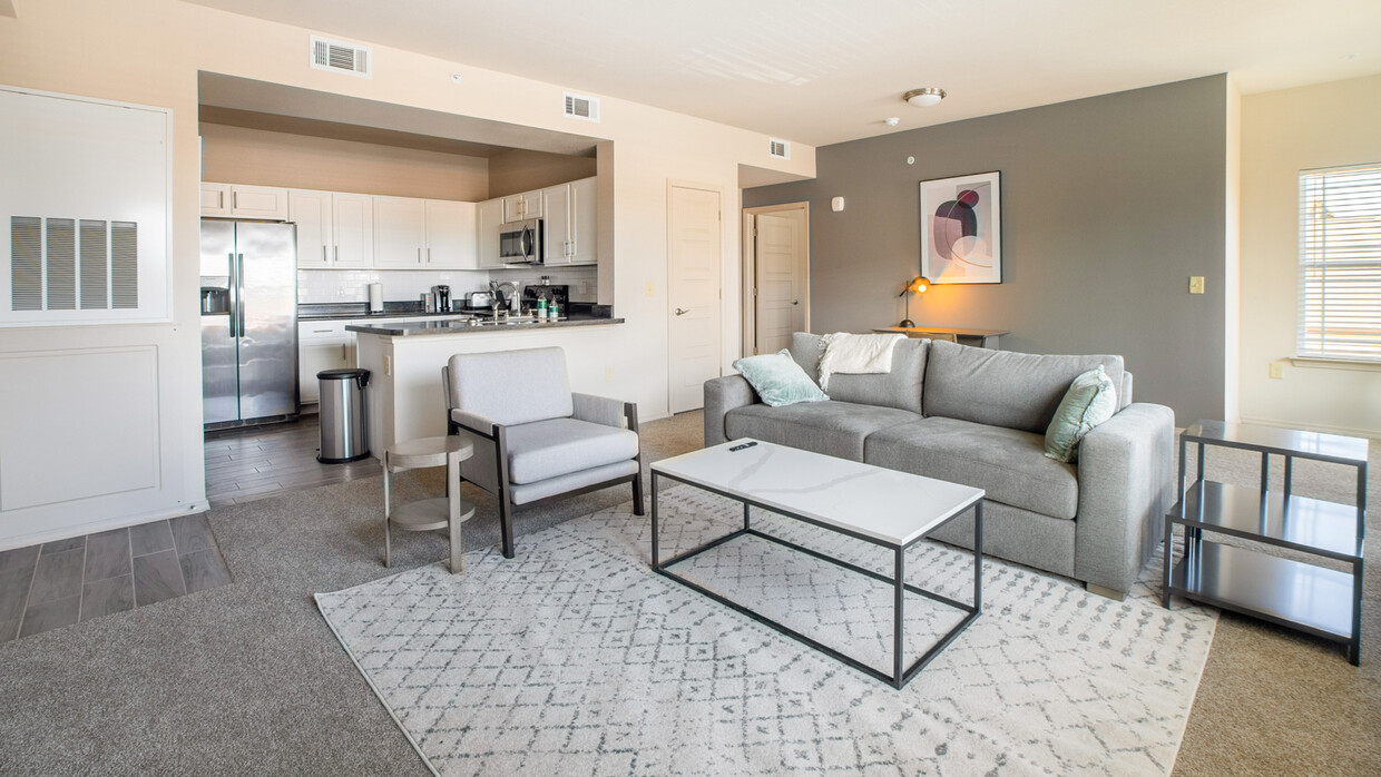 Foto principal - 14320 Mezzaluna Blvd